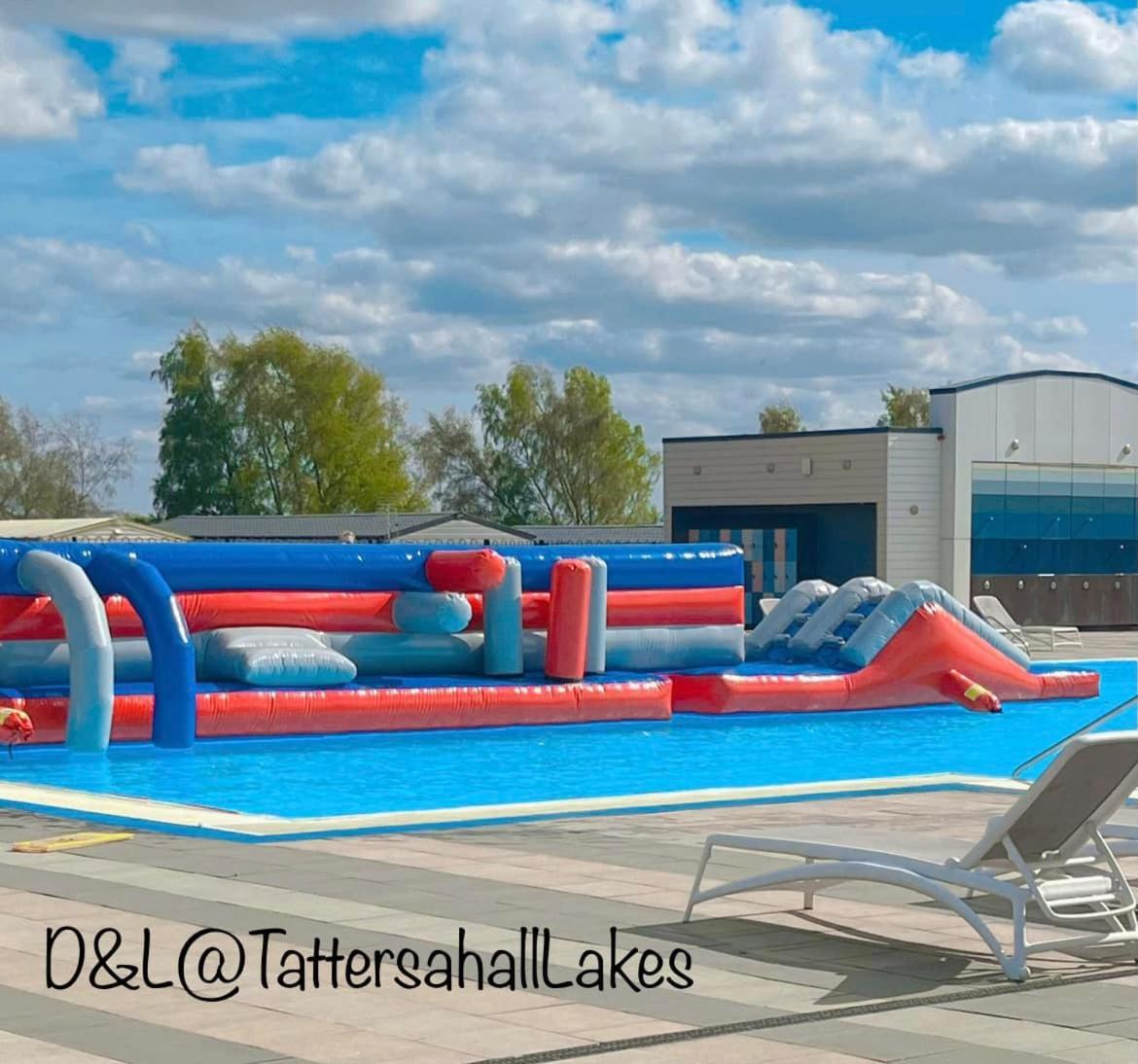 Holiday home Lakes 8berth Caravan Break With Hottub *